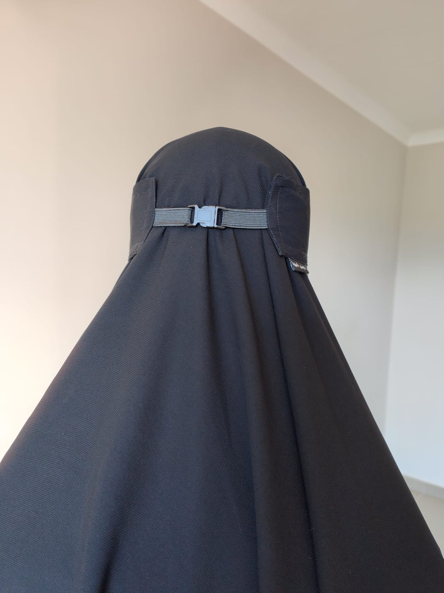 Niqab Clip